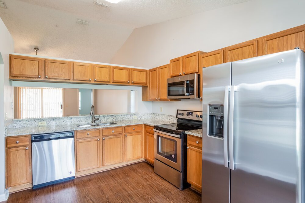 4-Bed Rental on 3268 Avalon Dr photo 8