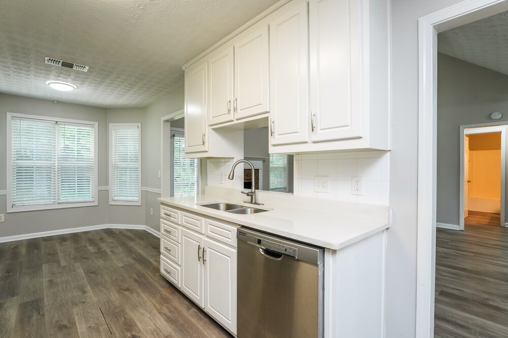 3-Bed Rental on 663 Stonecrest Dr photo 8