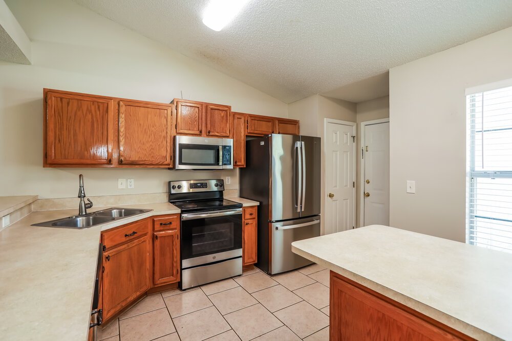 4-Bed Rental on 492 Heron Nest photo 8