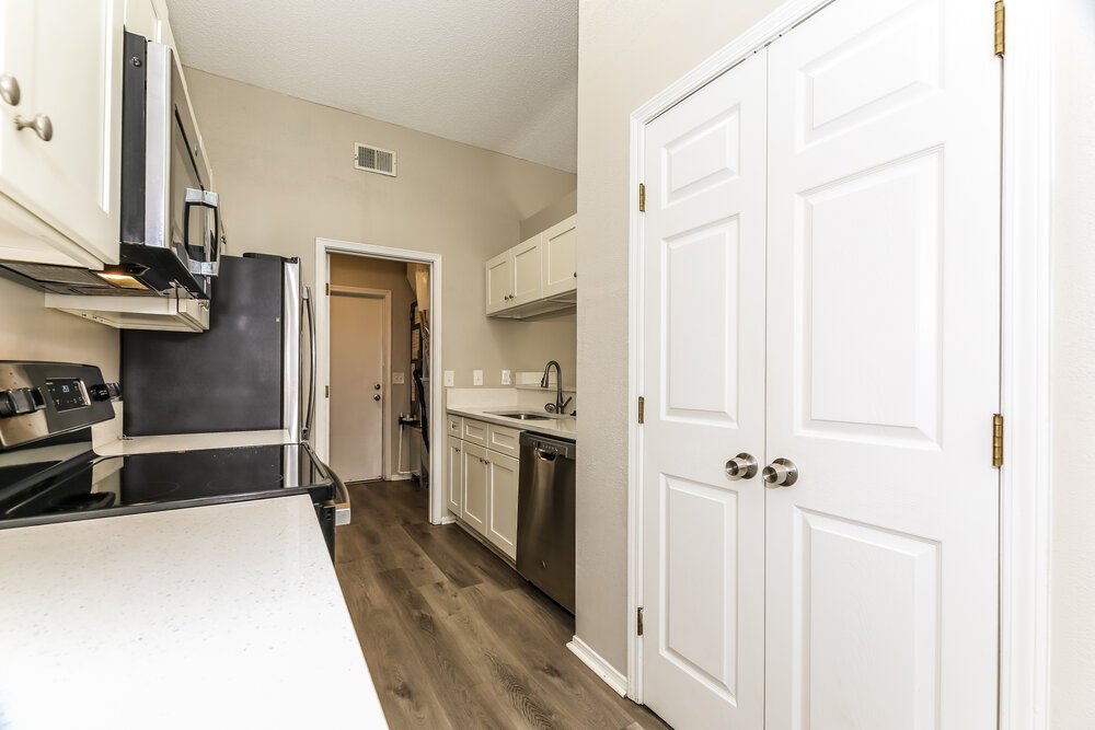 3-Bed Rental on 12725 Serenade Cir photo 8