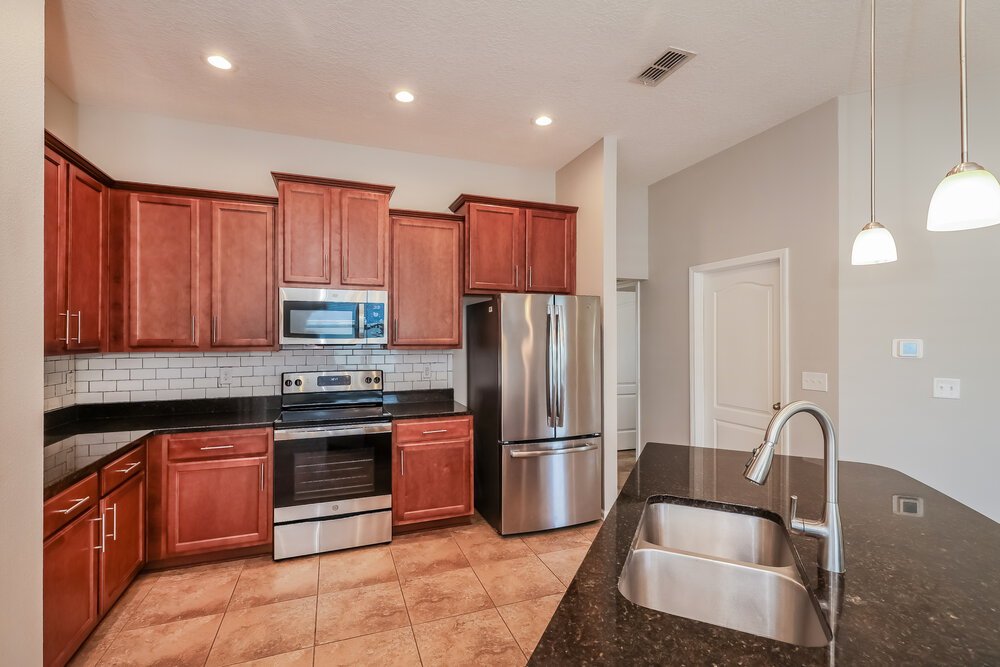 3-Bed Rental on 1908 High Prairie photo 8