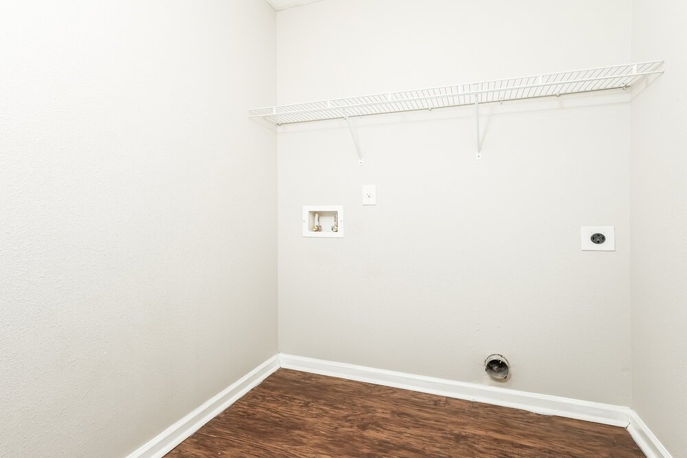 3-Bed Rental on 3800 Falcon Crest photo 8