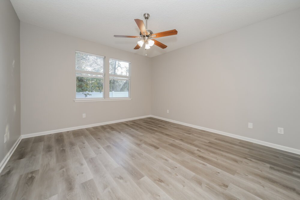 4-Bed Rental on 1606 Creek Point photo 8