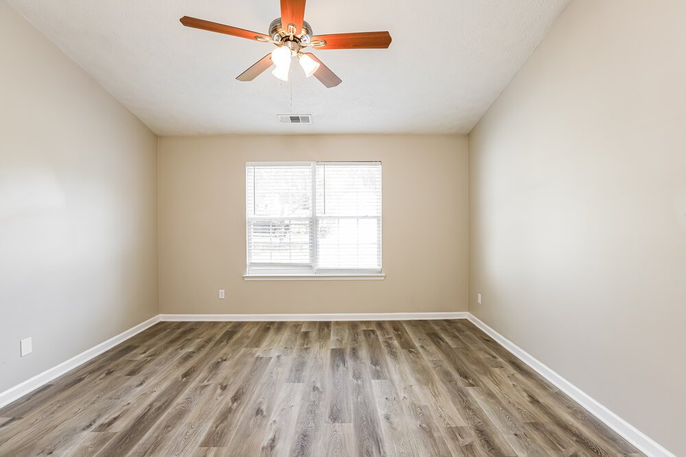 3-Bed Rental on 372 Red Maple photo 8