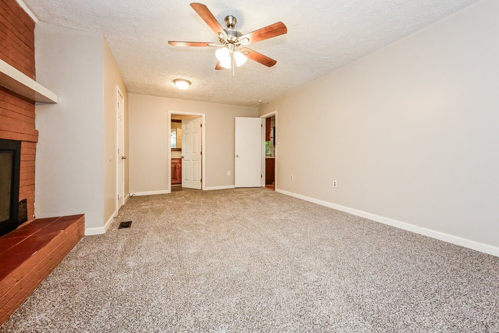 4-Bed Rental on 160 Swan Lake photo 8