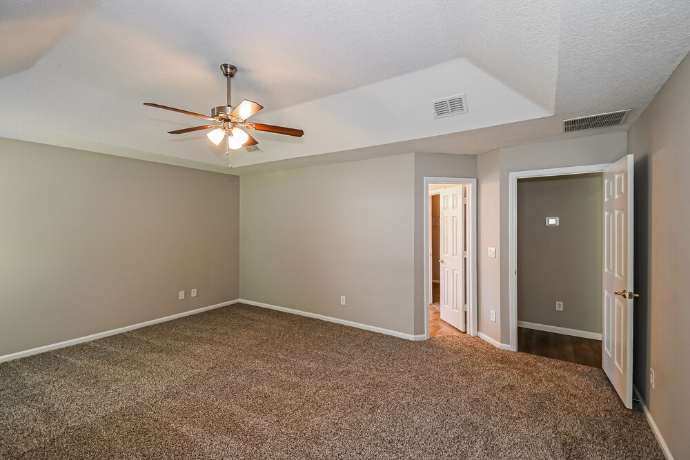 3-Bed Rental on 9225 Hawks Run photo 8