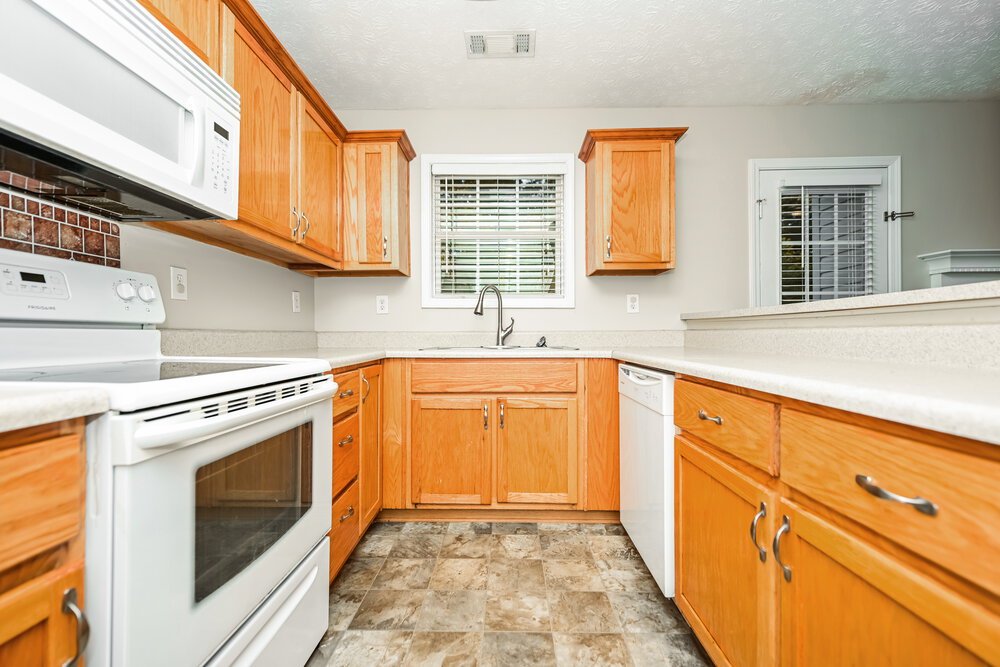 3-Bed Rental on 306 Fletcher Ct photo 8