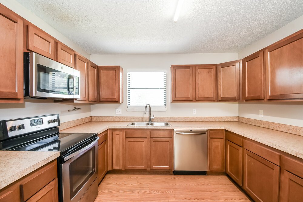 3-Bed Rental on 8442 Finwood Ave photo 8