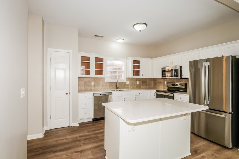 3-Bed Rental on 8565 Griffin Park photo 9