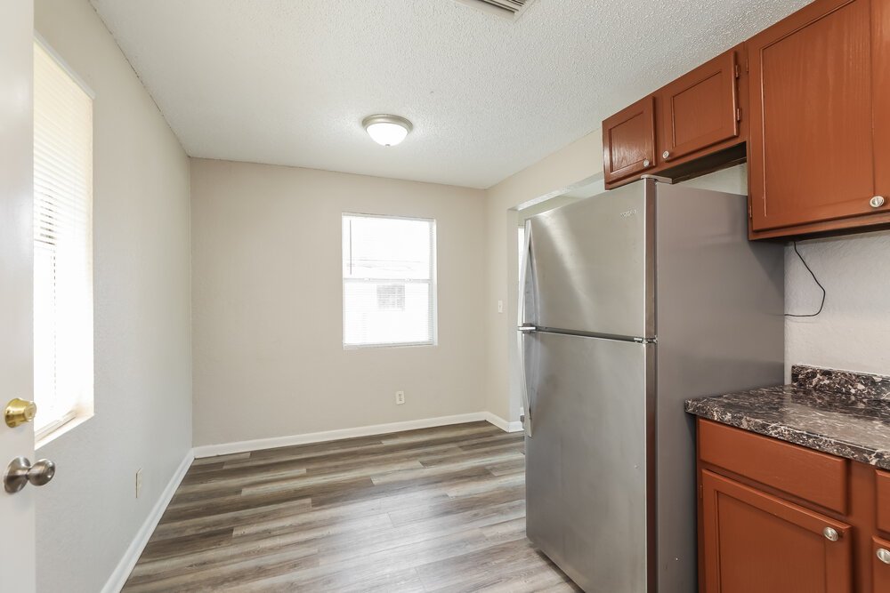 3-Bed Rental on 5528 Vernon Rd photo 9