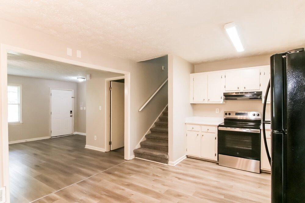 3-Bed Rental on 6183 Fieldcrest Dr photo 9