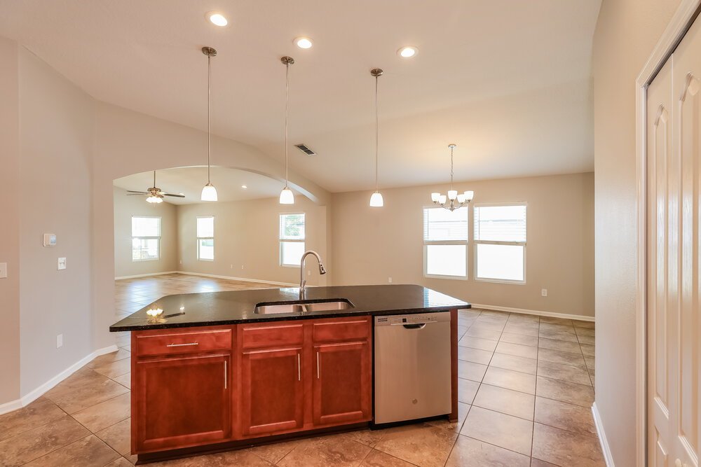 3-Bed Rental on 1908 High Prairie photo 9