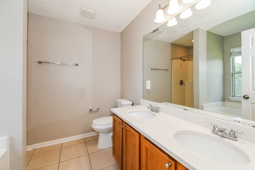 3-Bed Rental on 6875 Recreation Trl photo 9
