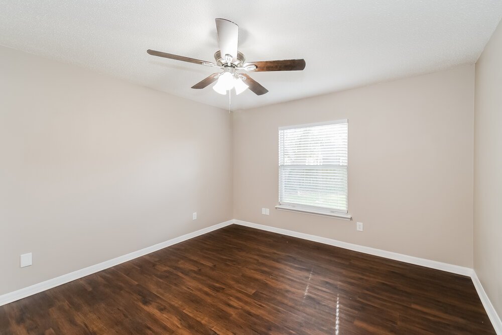 3-Bed Rental on 2953 Golden Pond photo 9