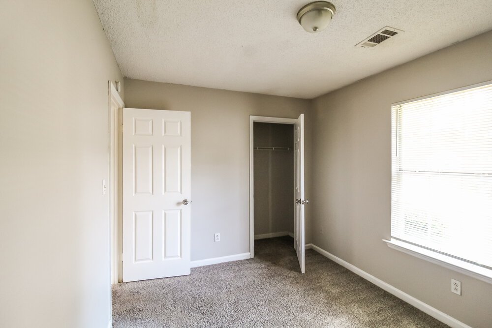 3-Bed Rental on 120 Sherwood Loop photo 9