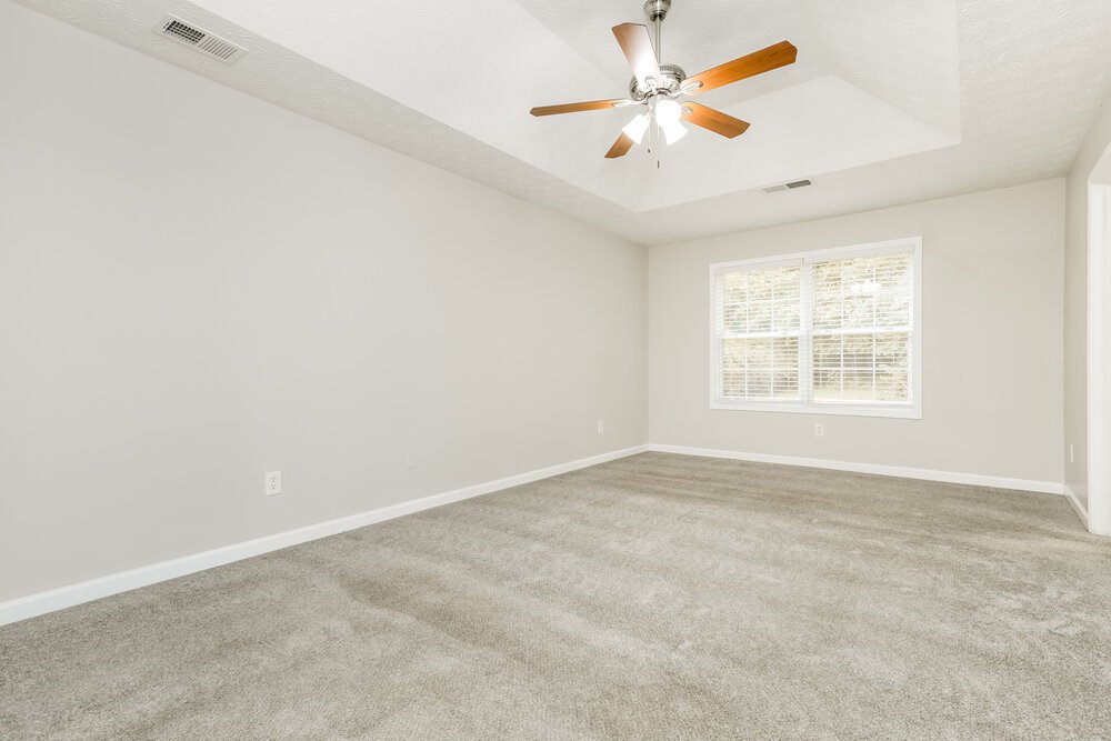5-Bed Rental on 95 Cliff View photo 9