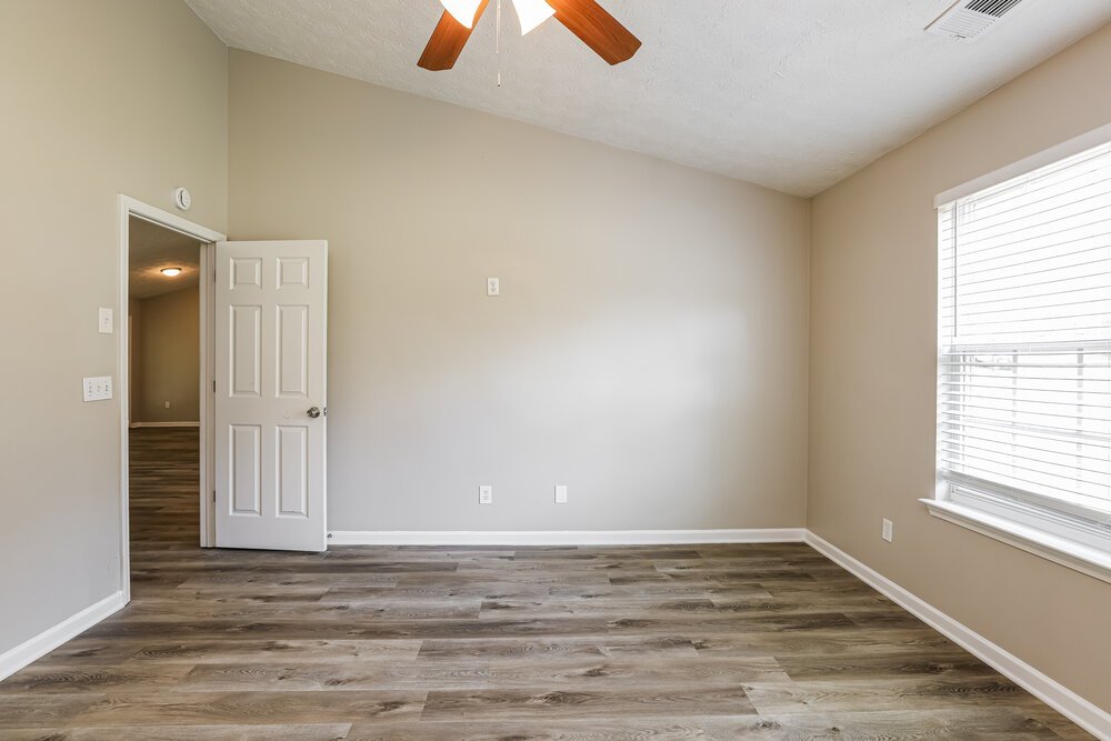 3-Bed Rental on 372 Red Maple photo 9