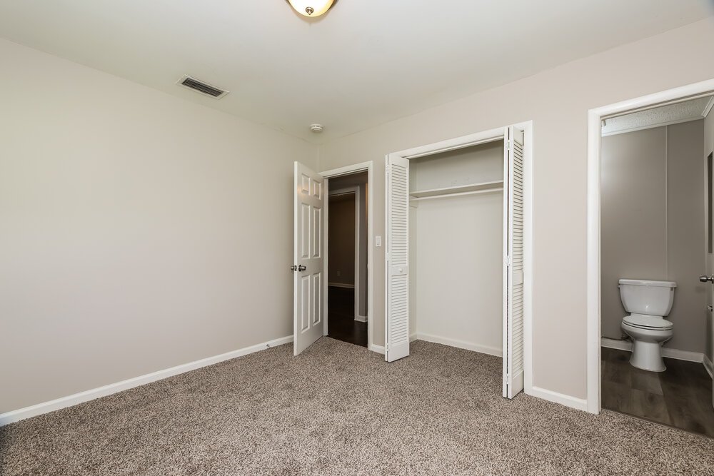 3-Bed Rental on 2202 Leon Rd photo 9
