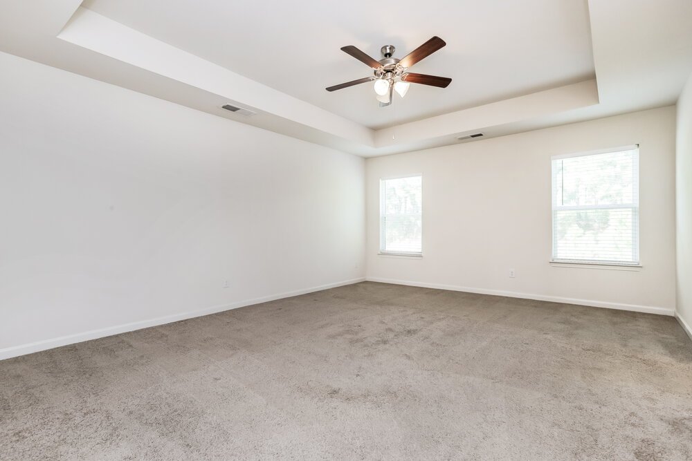 3-Bed Rental on 313 Emporia Loop photo 9