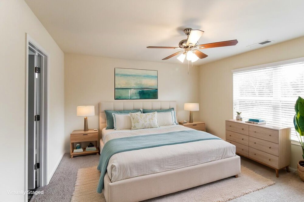 4-Bed Rental on 295 Hamilton Pointe photo 9