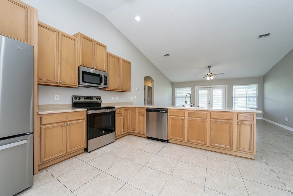 4-Bed Rental on 3017 Captiva Bluff photo 9