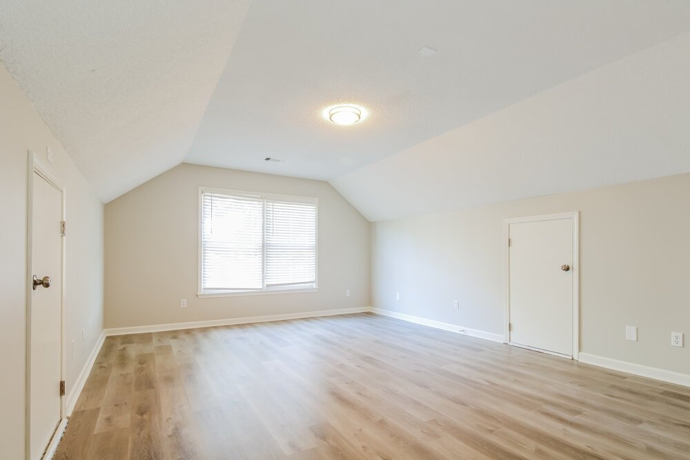 3-Bed Rental on 1470 Cider House photo 9
