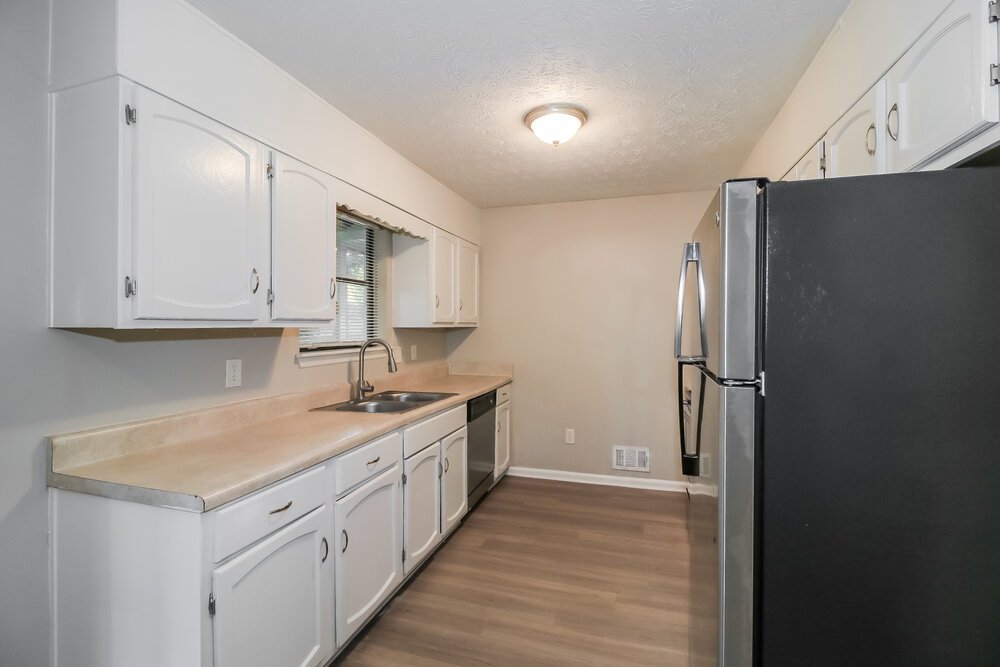 3-Bed Rental on 8807 Parliament Place photo 9