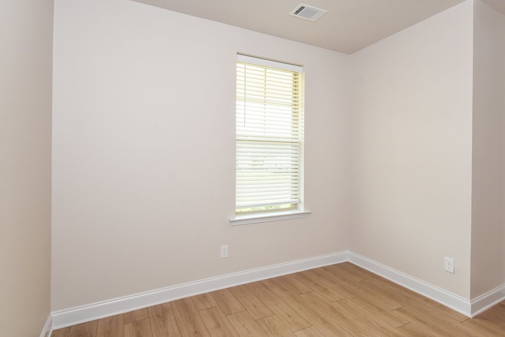 5-Bed Rental on 116 Cantrell Way photo 9