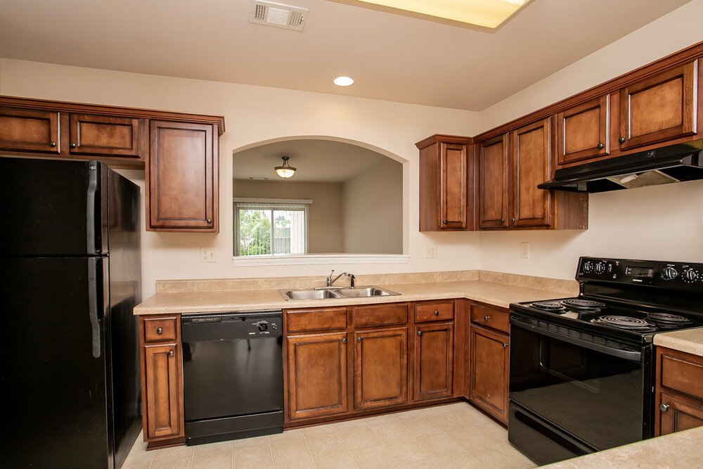 3-Bed Rental on 2279 Baywood Tree photo 10