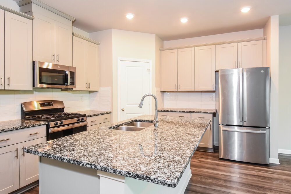 5-Bed Rental on 6068 Hickory Creek photo 10