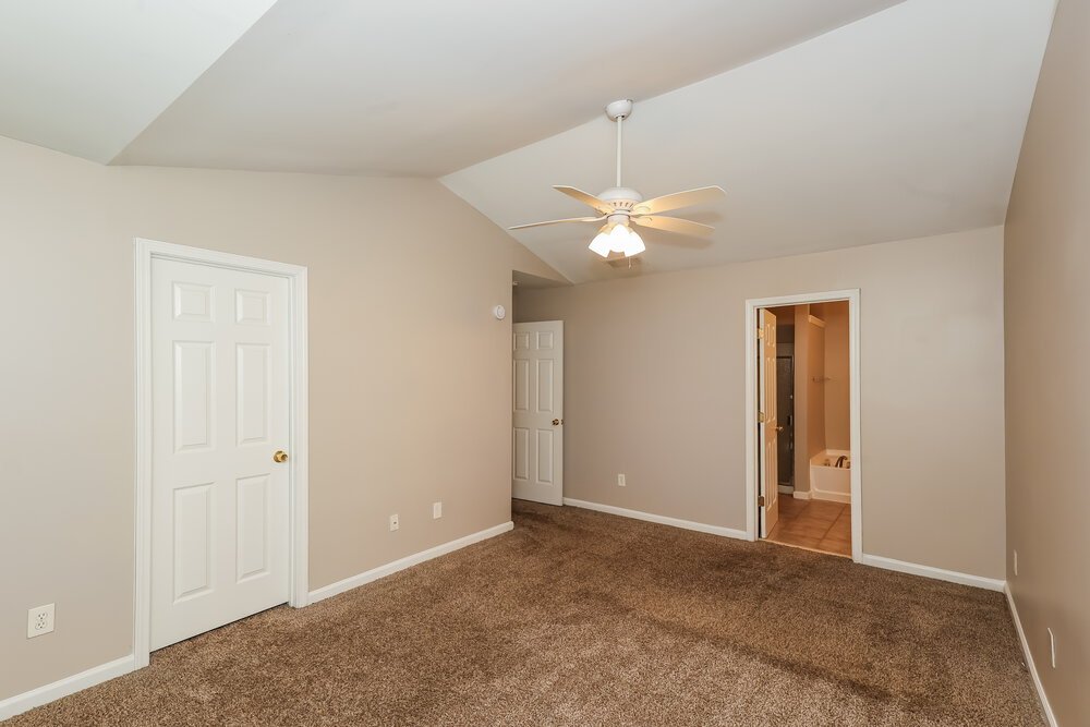 3-Bed Rental on 713 Celeste Ln photo 10
