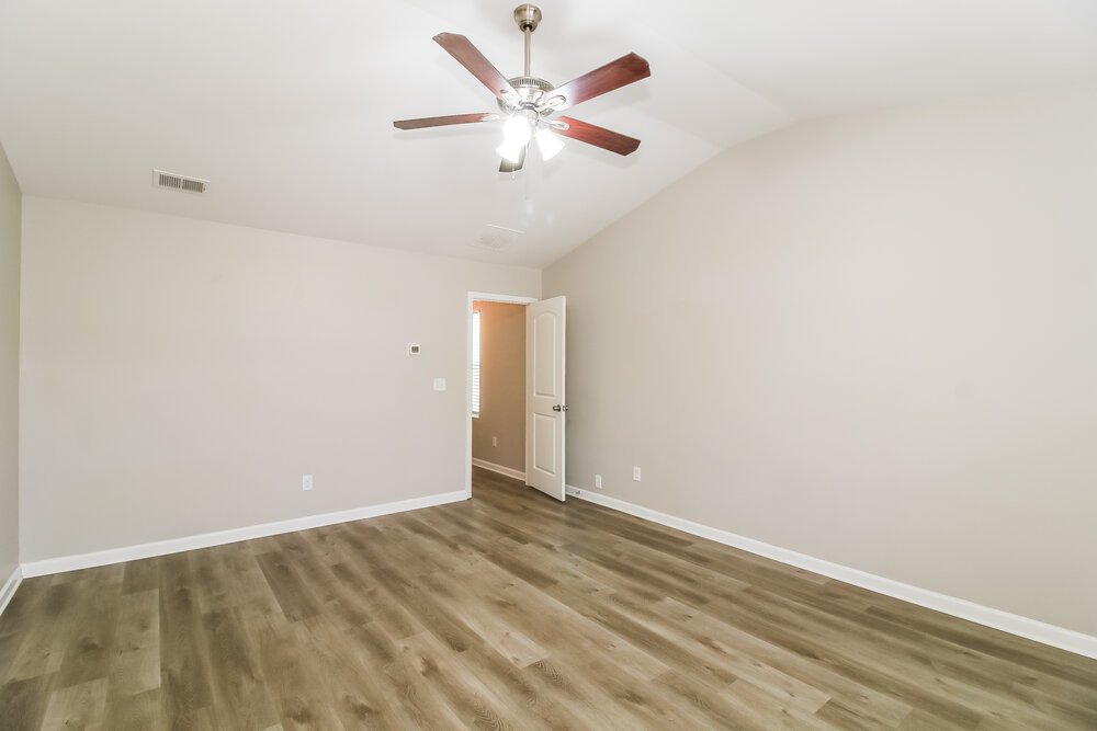 3-Bed Rental on 3684 Battle Pass photo 10