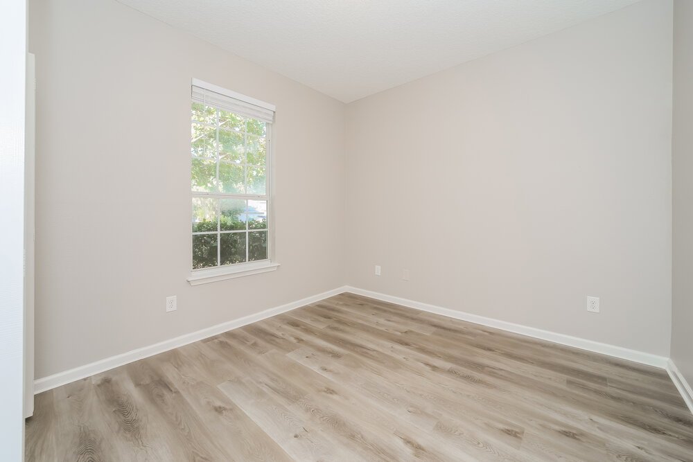 4-Bed Rental on 1606 Creek Point photo 11