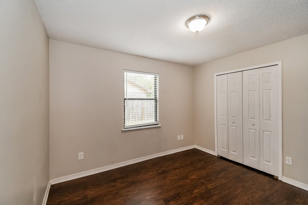3-Bed Rental on 8468 Hamden Rd photo 11