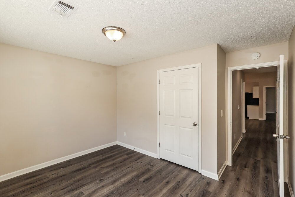 3-Bed Rental on 1310 Waterton Trl photo 11