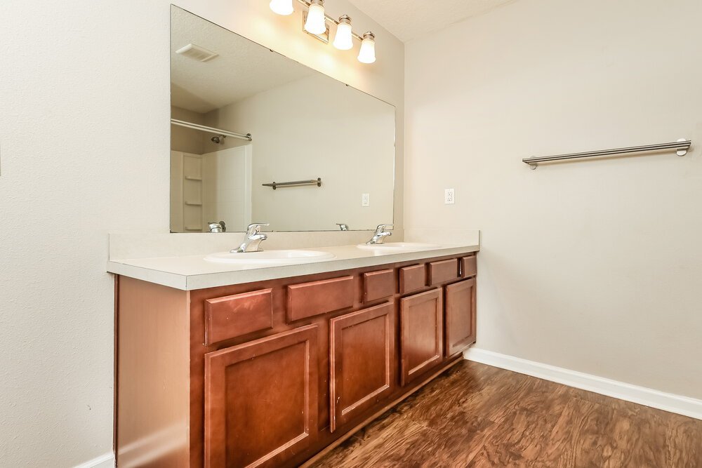 3-Bed Rental on 3800 Falcon Crest photo 11