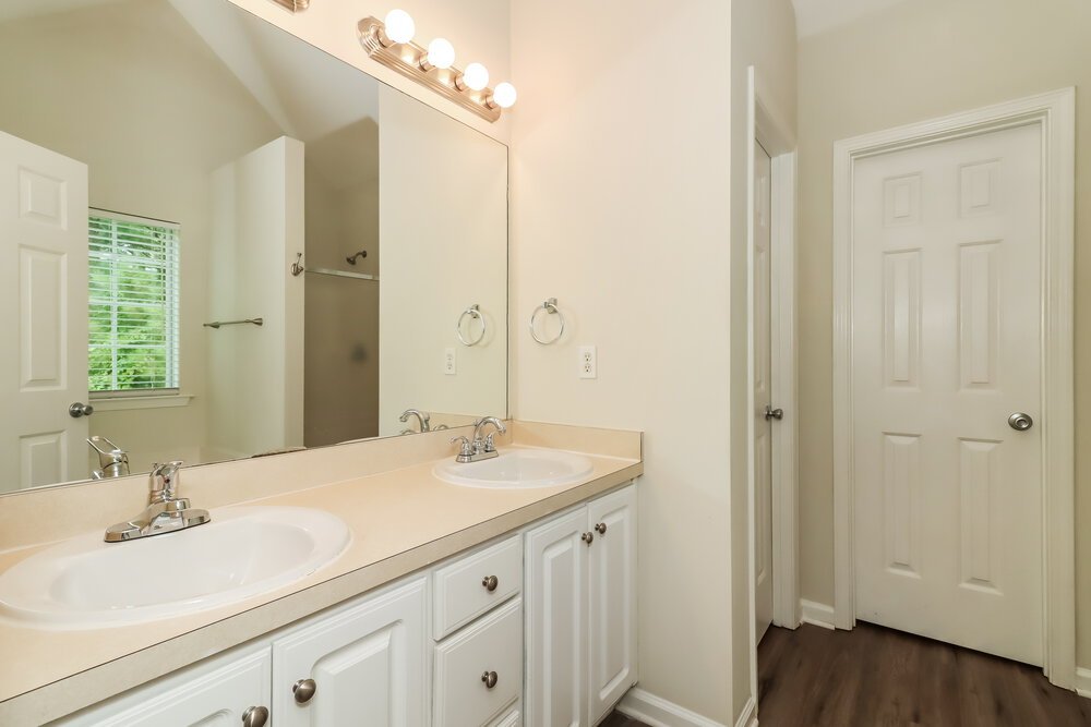 3-Bed Rental on 212 Browning Cir photo 11