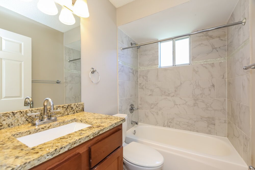 3-Bed Rental on 282 Aquarius Cir photo 11
