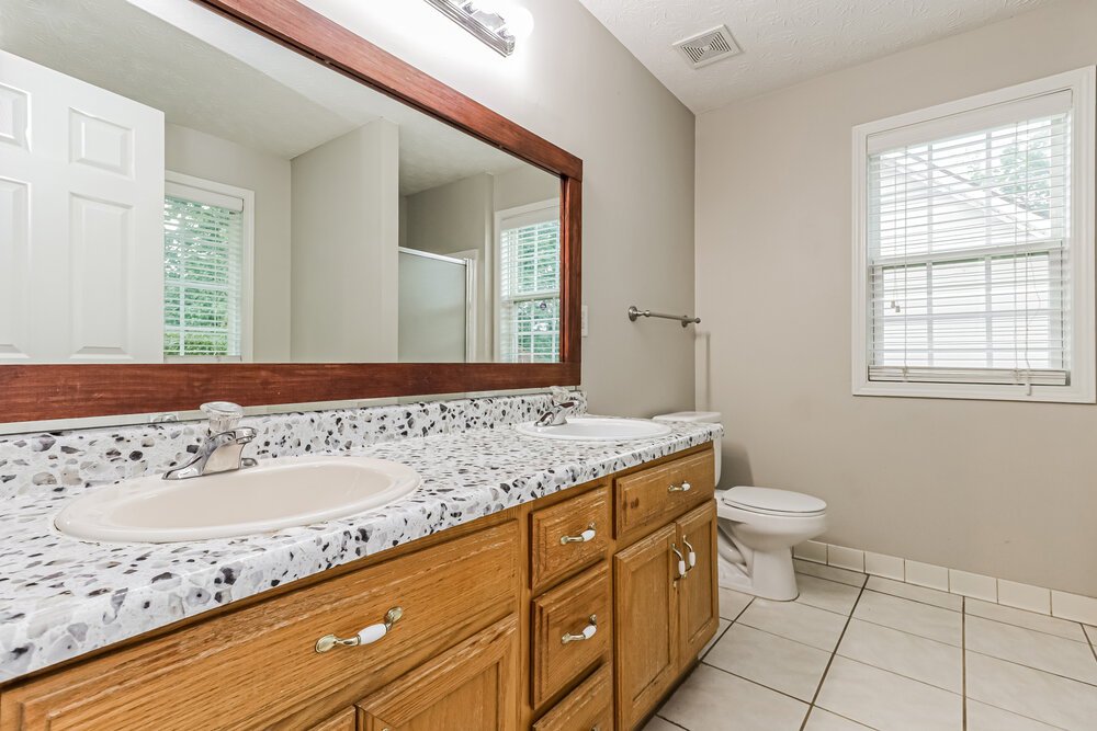 3-Bed Rental on 437 Camella Cir photo 11