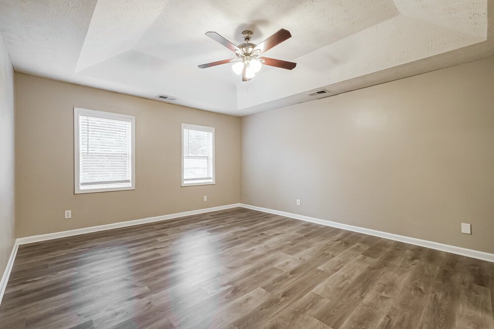 4-Bed Rental on 1910 Meadowchase Ct photo 11