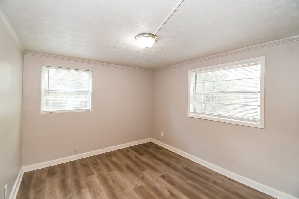 2-Bed Rental on 10513 Suomi St photo 11