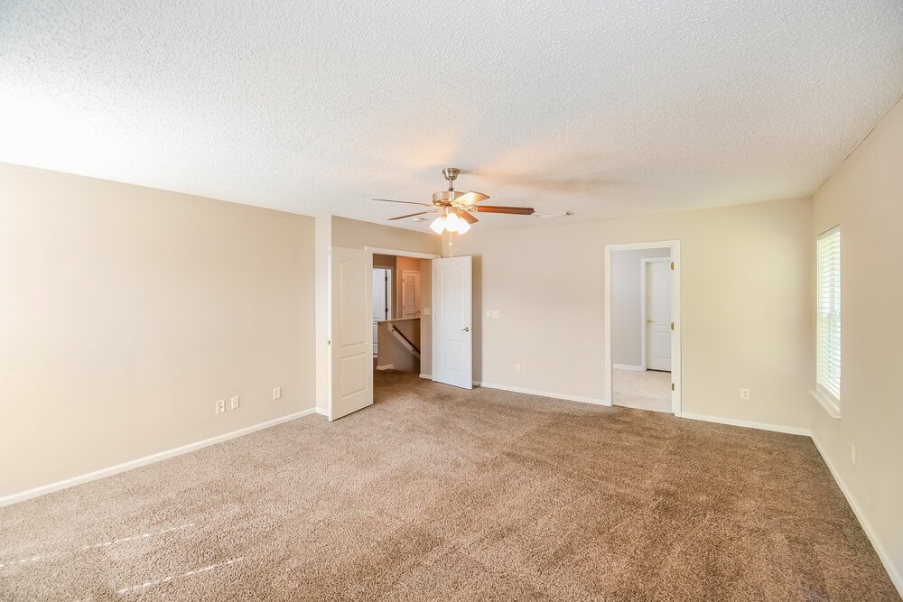 4-Bed Rental on 1179 Morning Light photo 11