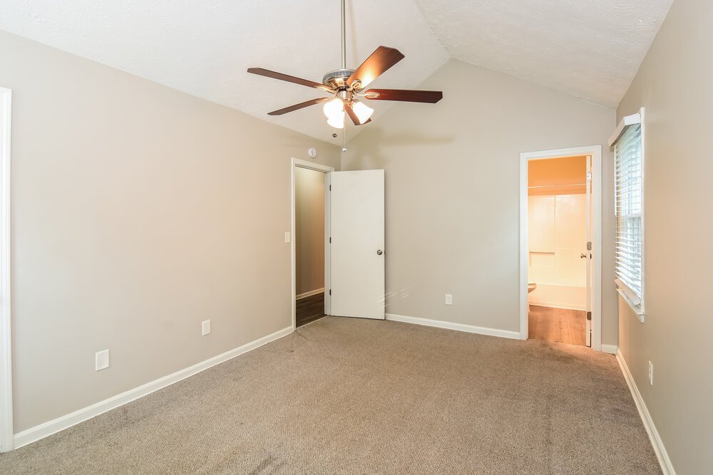 3-Bed Rental on 1471 Daniel Ln photo 11