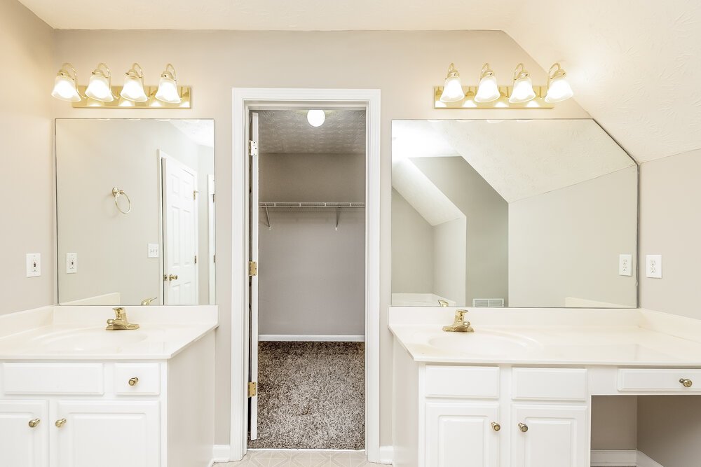 4-Bed Rental on 2508 Santa Clara photo 11