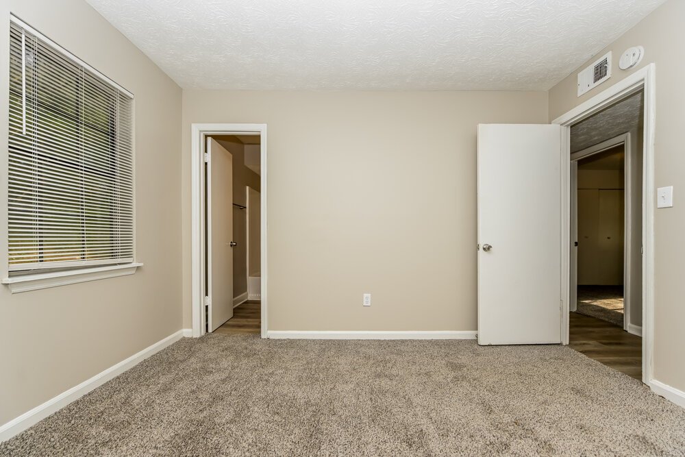 3-Bed Rental on 119 Adrian Dr photo 11