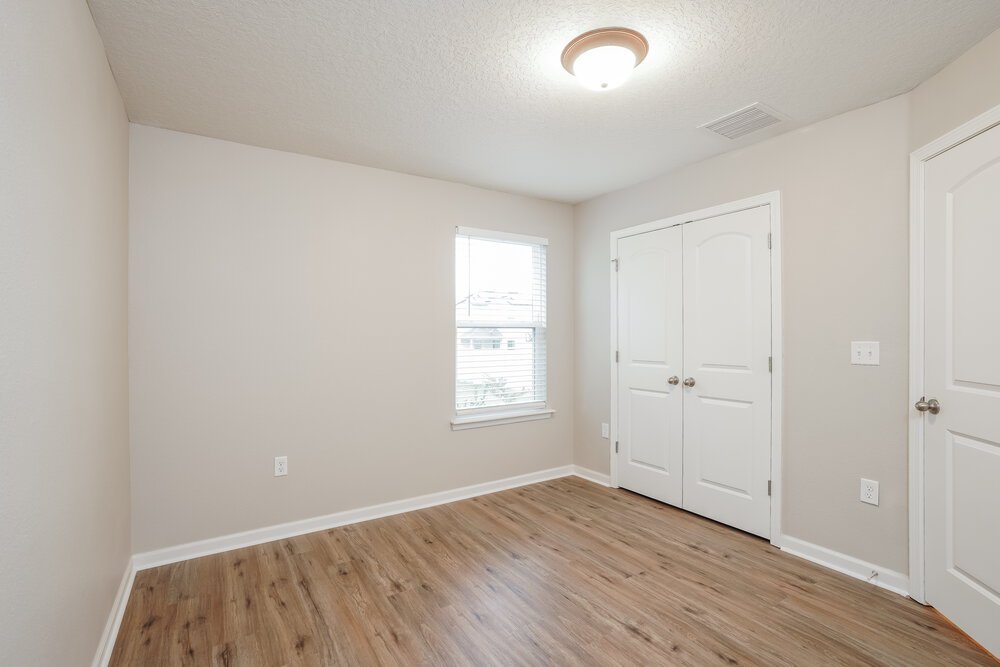 3-Bed Rental on 3340 Ridgeview Dr photo 12