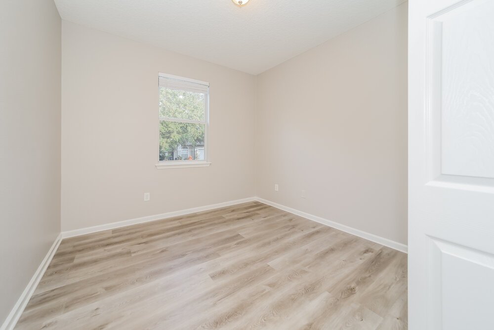 4-Bed Rental on 1606 Creek Point photo 12