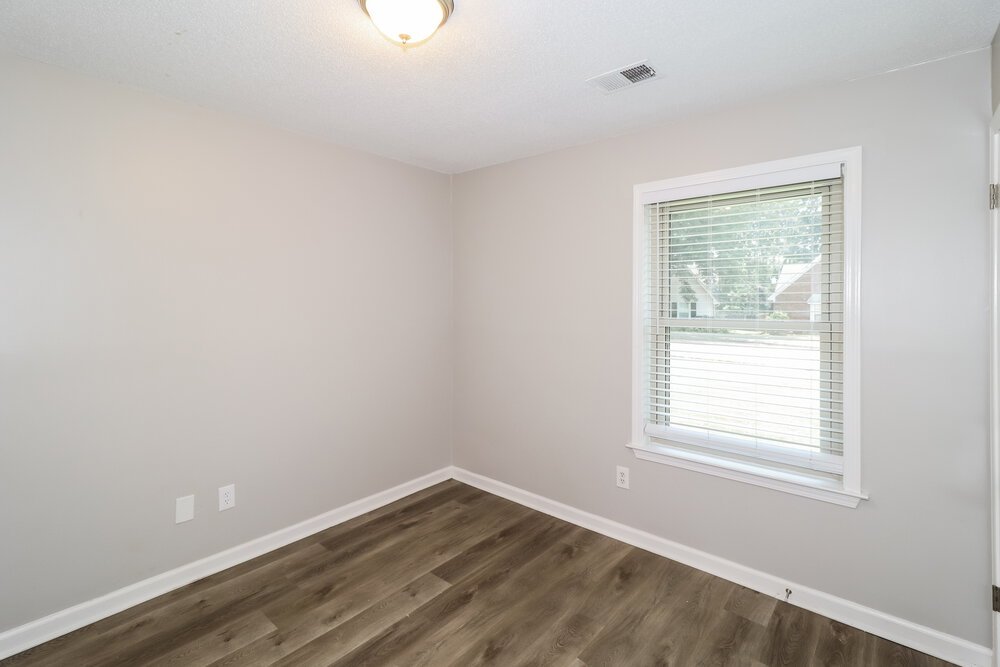 3-Bed Rental on 1366 Sandy Stone photo 12