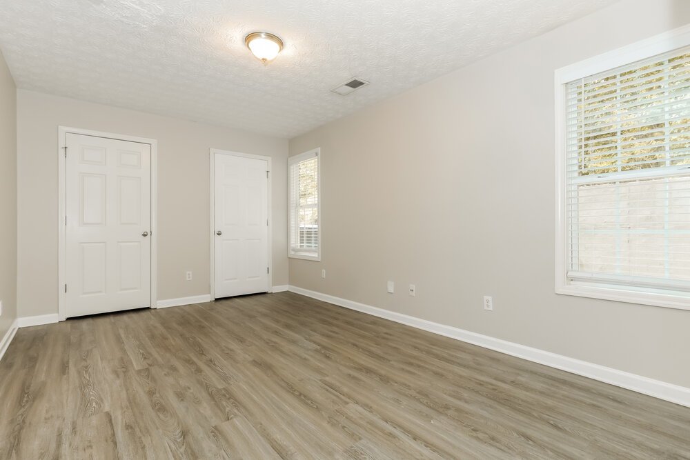 5-Bed Rental on 95 Cliff View photo 12
