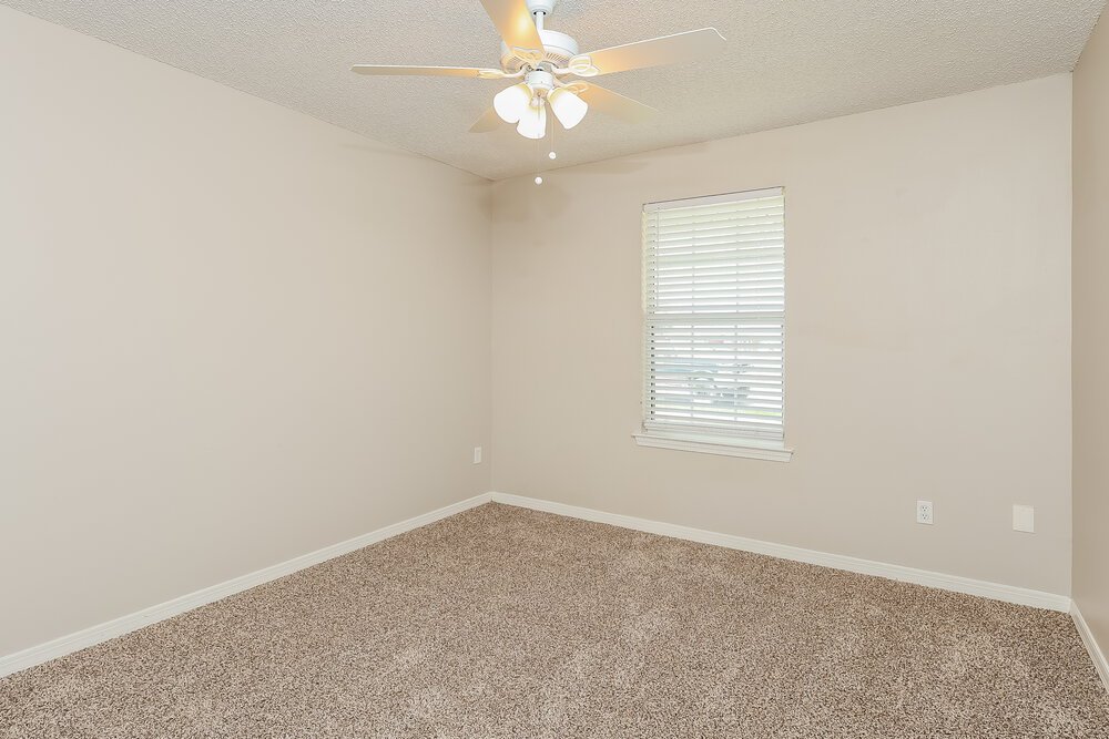 4-Bed Rental on 3209 Silverado Cir photo 12